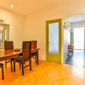 basic-platja.topbarcelonahotels.com/